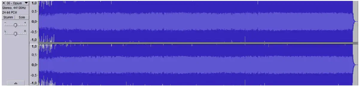 An image showing the envelope of an audio file that&rsquo;s been processed too loud